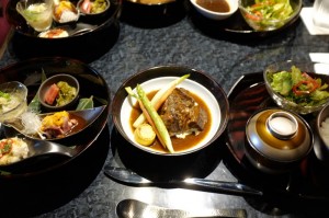 お店の空間づくりを中心にご紹介しましたが、料理も本当に素晴らしいです。