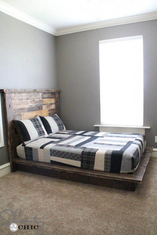 ... platform bed wood clad bedroom wall Easy to Build DIY Platform Bed ウッディな感じがとても可愛いベッドフレームです ...